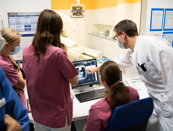 Klinikum Mutterhaus Der Borromäerinnen: Einblick In Praxisnahe Lehre